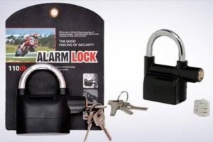 Alarm lock with extra batteries-1